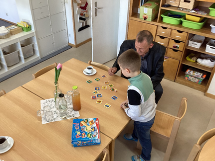 Oma- und Opa-Mittag im Kindergarten Altstadt – Katholische Kindergärten 